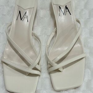 MIRAAZZURRA Kitten Heels for Women Flip Flop Thong Heel Square Open Toe Low Heel